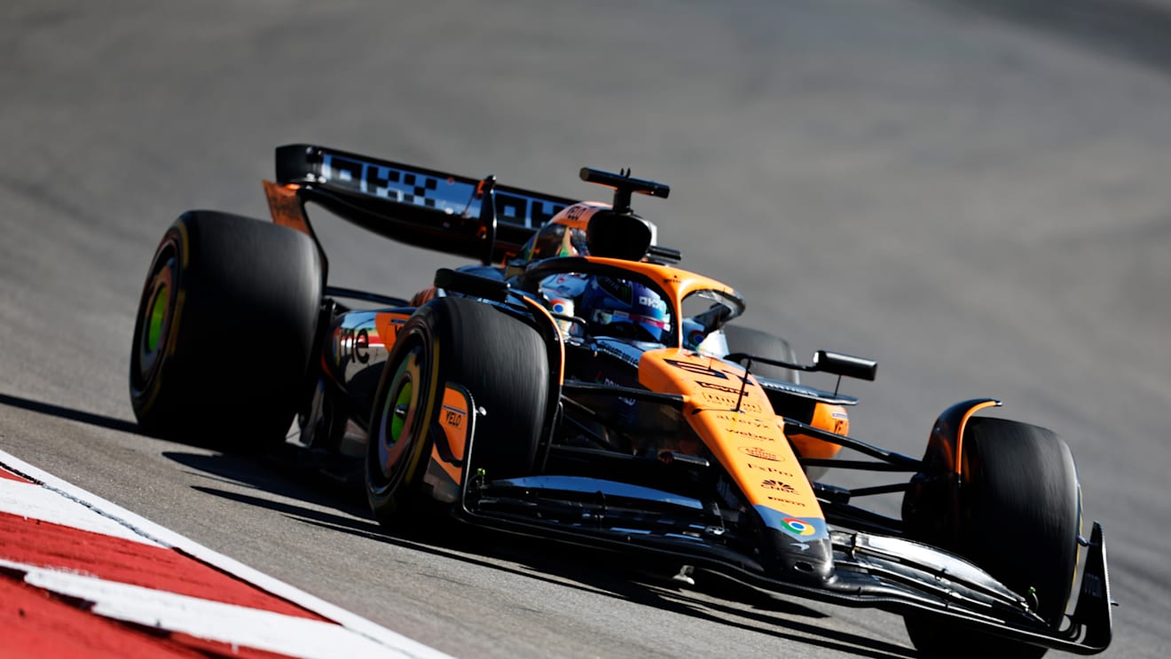 AUSTIN, TEXAS - OCTOBER 20: Oscar Piastri of Australia driving the (81) McLaren MCL38 Mercedes on track during the F1 Grand Prix of United States at Circuit of The Americas on October 20, 2024 in Austin, Texas. (Photo by Chris Graythen/Getty Images)