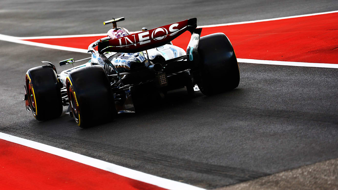 AUSTIN, TEXAS - OCTOBER 18: Lewis Hamilton of Great Britain driving the (44) Mercedes AMG Petronas F1 Team W15 on track during Sprint Qualifying ahead of the F1 Grand Prix of United States at Circuit of The Americas on October 18, 2024 in Austin, Texas. (Photo by Mark Thompson/Getty Images)
