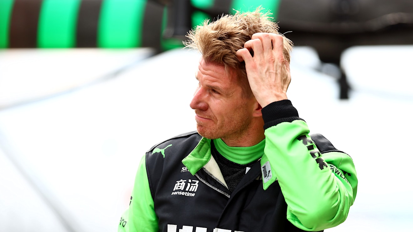 MELBOURNE, AUSTRALIA - MARCH 15: Seventeenth placed qualifier Nico Hulkenberg of Germany and Stake F1 Team Kick Sauber looks on  during qualifying ahead of the F1 Grand Prix of Australia at Albert Park Grand Prix Circuit on March 15, 2025 in Melbourne, Australia. (Photo by Bryn Lennon - Formula 1/Formula 1 via Getty Images)