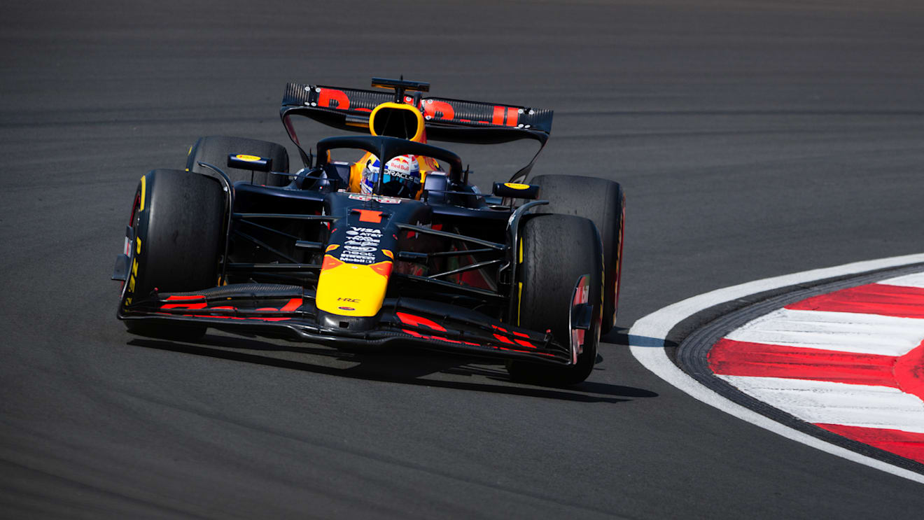 SHANGHAI, CHINA - MARCH 22: Max Verstappen of the Netherlands driving the (1) Oracle Red Bull Racing RB21 on track during the Sprint ahead of the F1 Grand Prix of China at Shanghai International Circuit on March 22, 2025 in Shanghai, China. (Photo by Rudy Carezzevoli/Getty Images)