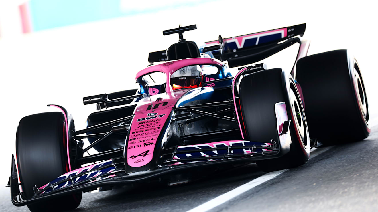 SUZUKA, JAPAN - APRIL 05: Pierre Gasly of France driving the (10) Alpine F1 A525 Renault on track during final practice ahead of the F1 Grand Prix of Japan at Suzuka Circuit on April 05, 2025 in Suzuka, Japan. (Photo by Mark Thompson/Getty Images)
