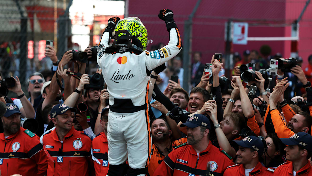MONTE-CARLO, MONACO - MAY 25: Race winner Lando Norris of Great Britain and McLaren celebrates in parc ferme during the F1 Grand Prix of Monaco at Circuit de Monaco on May 25, 2025 in Monte-Carlo, Monaco. (Photo by Mark Thompson/Getty Images)