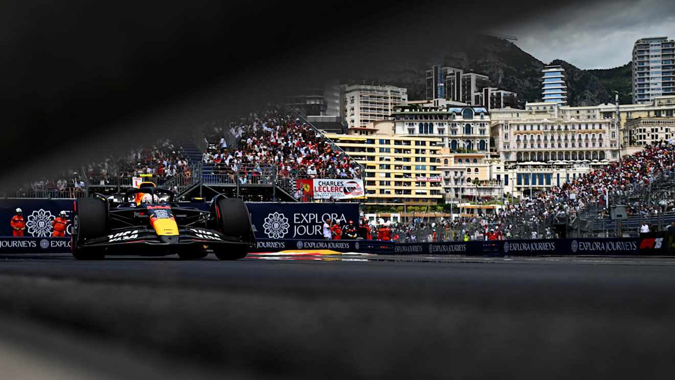 MONTE-CARLO, MONACO - MAY 23: Yuki Tsunoda of Japan driving the (22) Oracle Red Bull Racing RB21 on track during practice ahead of the F1 Grand Prix of Monaco at Circuit de Monaco on May 23, 2025 in Monte-Carlo, Monaco. (Photo by Rudy Carezzevoli/Getty Images)