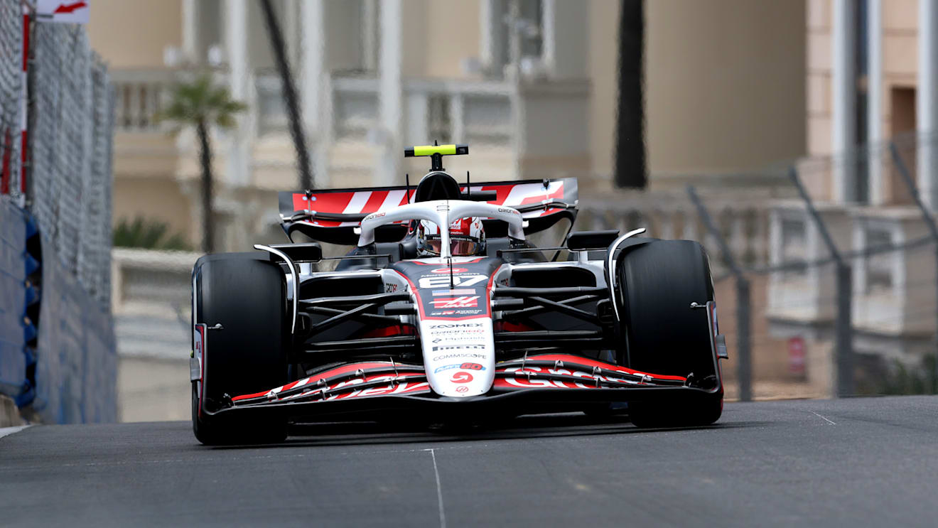 MONTE-CARLO, MONACO - MAY 23: Oliver Bearman of Great Britain driving the (87) Haas F1 VF-25 Ferrari on track during practice ahead of the F1 Grand Prix of Monaco at Circuit de Monaco on May 23, 2025 in Monte-Carlo, Monaco. (Photo by Steven Tee/Getty Images)