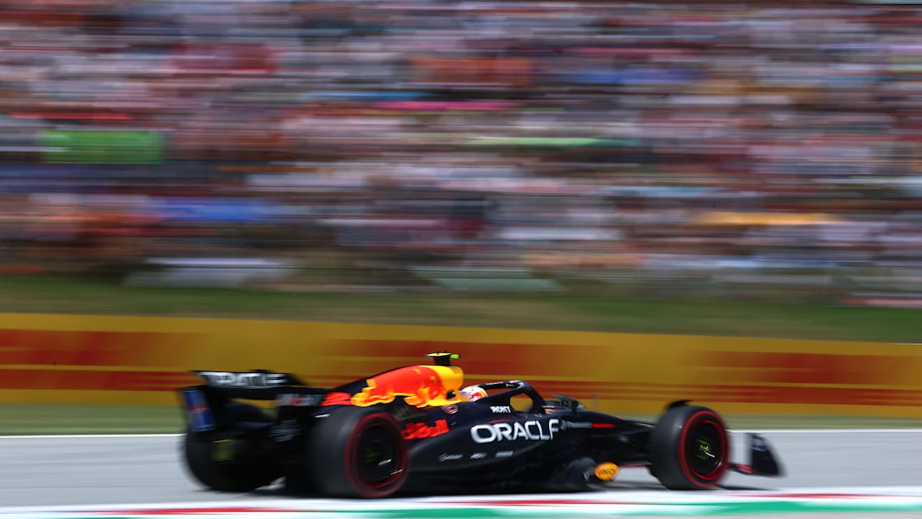 BARCELONA, SPAIN - JUNE 01: Yuki Tsunoda of Japan driving the (22) Oracle Red Bull Racing RB21 on track during the F1 Grand Prix of Spain at Circuit de Barcelona-Catalunya on June 01, 2025 in Barcelona, Spain. (Photo by Clive Rose - Formula 1/Formula 1 via Getty Images)