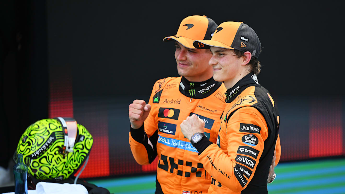 BARCELONA, SPAIN - JUNE 01: Race winner Oscar Piastri of Australia and McLaren and Second placed Lando Norris of Great Britain and McLaren celebrate in parc ferme during the F1 Grand Prix of Spain at Circuit de Barcelona-Catalunya on June 01, 2025 in Barcelona, Spain. (Photo by David Ramos/Getty Images)