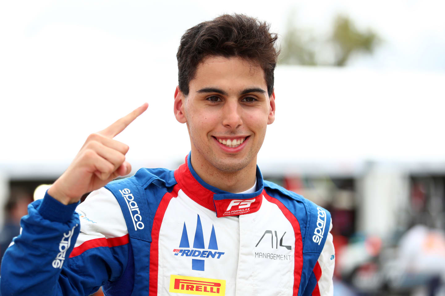 MELBOURNE, AUSTRALIA - MARCH 31: Pole position qualifier Gabriel Bortoleto of Brazil and Trident