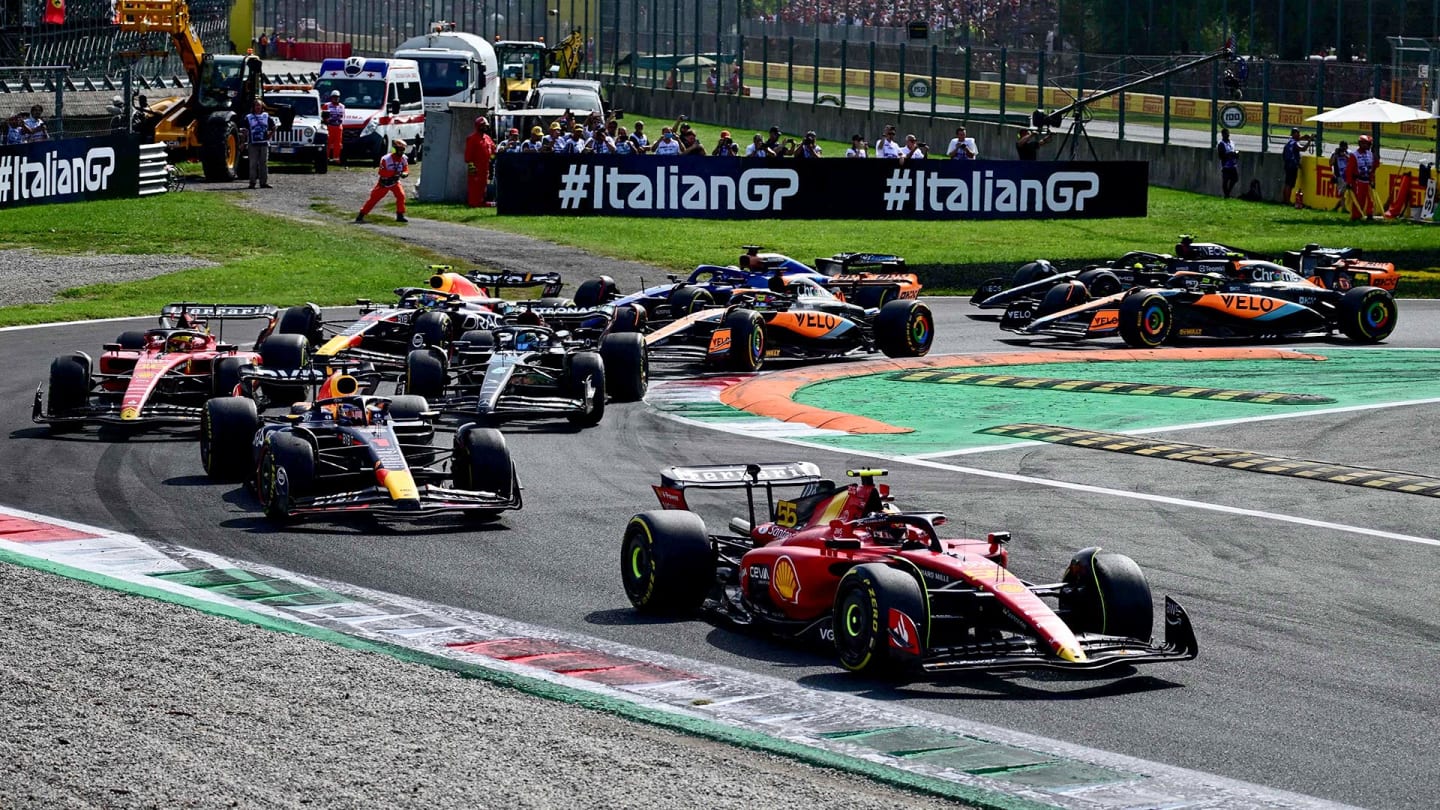 MONZA, ITALY - SEPTEMBER 12:  Daniel Ricciardo of Australia driving the (3) McLaren F1 Team MCL35M