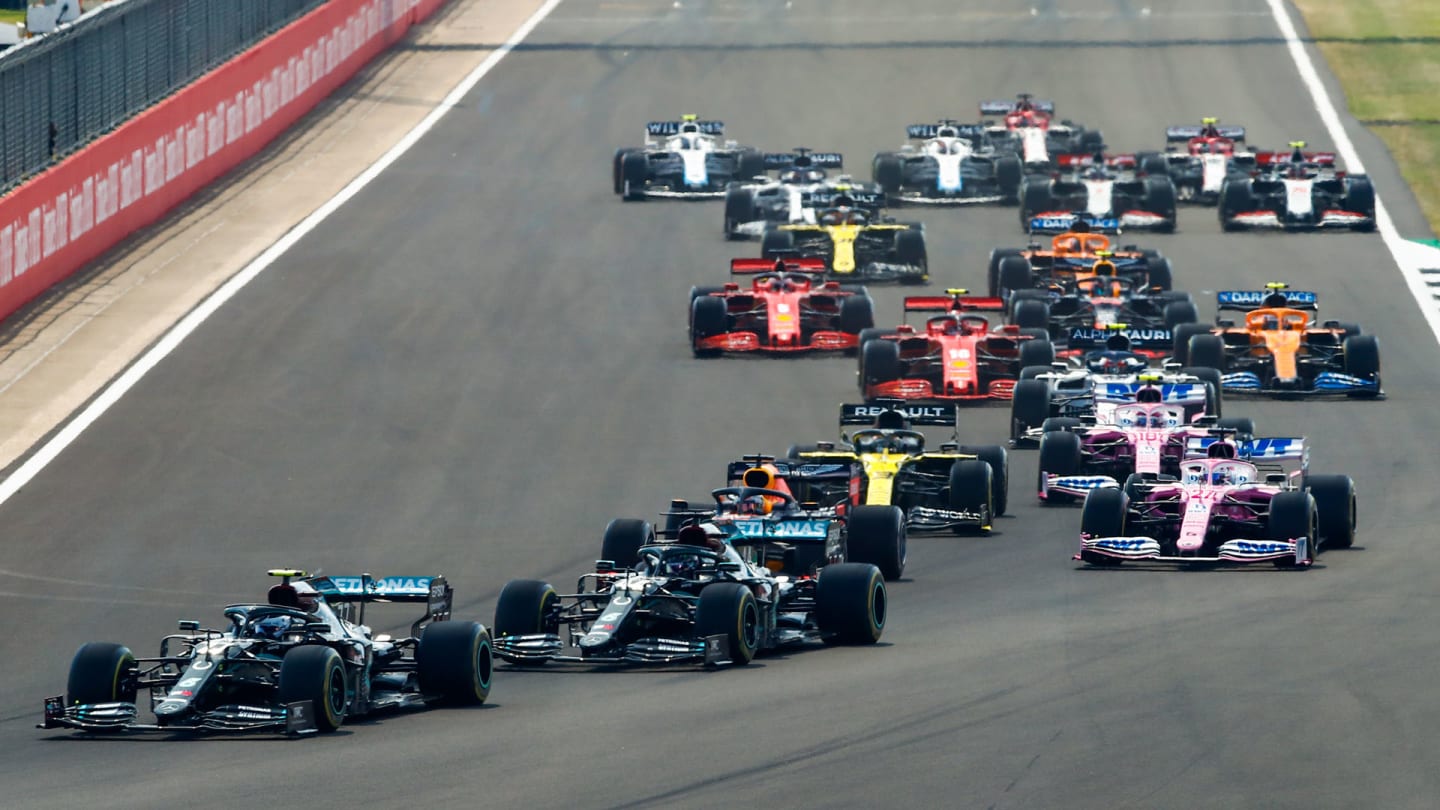 Start of the race, 77 BOTTAS Valtteri (fin), Mercedes AMG F1 GP W11 Hybrid EQ Power+, 44 HAMILTON Lewis (gbr), Mercedes AMG F1 GP W11 Hybrid EQ Power+, action during the Emirates Formula 1 70th Anniversary Grand Prix 2020, from August 07 to 09, 2020 on the Silverstone Circuit, in Silverstone, United Kingdom - Photo Florent Gooden / DPPI