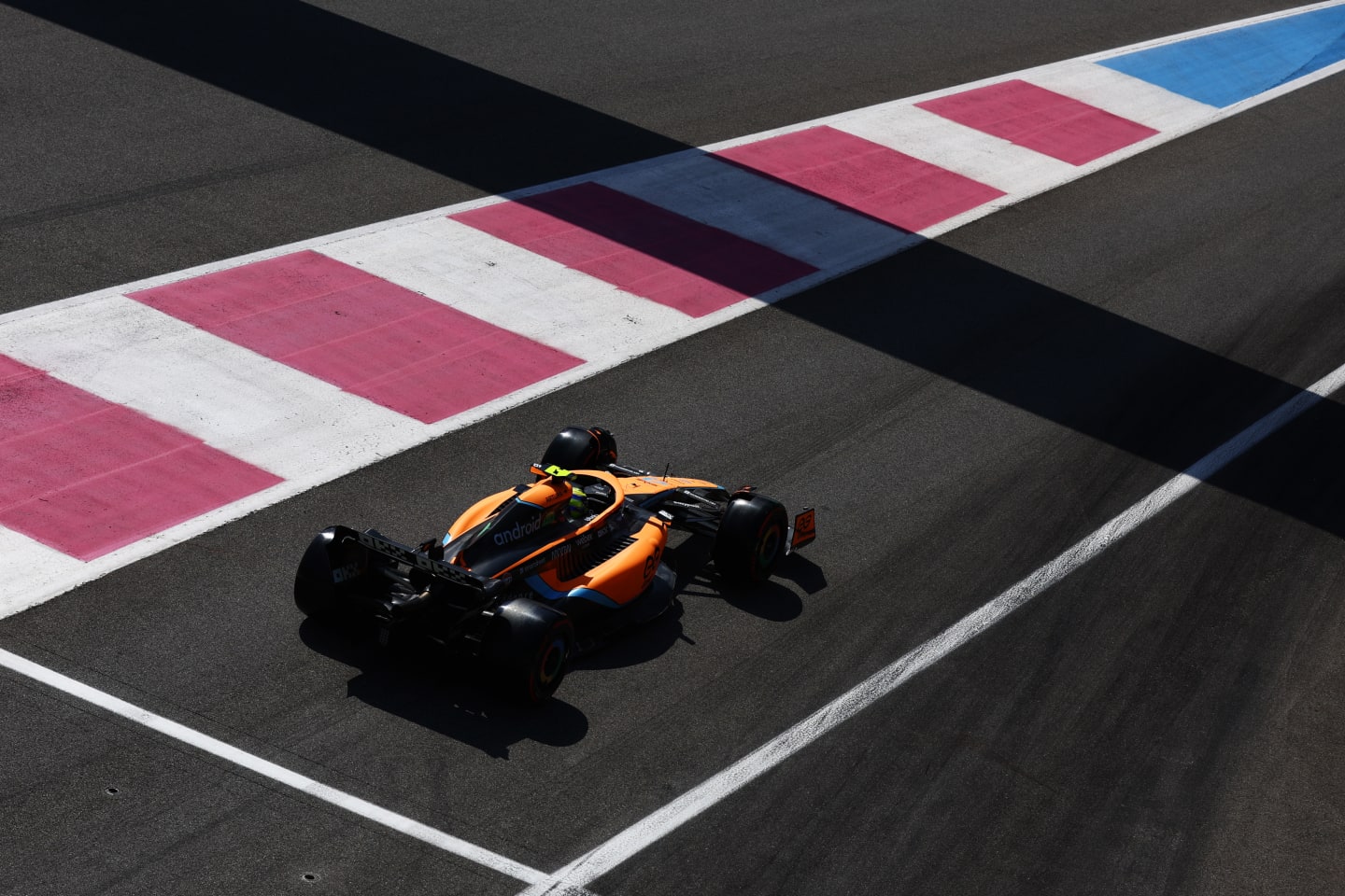 LE CASTELLET, FRANCE - JULY 23: Lando Norris of Great Britain driving the (4) McLaren MCL36 Mercedes on track during qualifying ahead of the F1 Grand Prix of France at Circuit Paul Ricard on July 23, 2022 in Le Castellet, France. (Photo by Clive Rose/Getty Images)