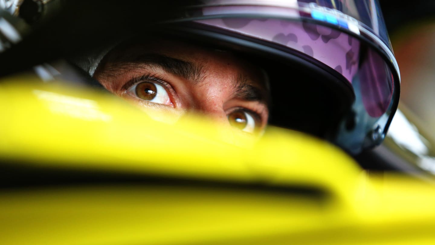 Daniel Ricciardo (AUS) Renault F1 Team RS20.
British Grand Prix, Saturday 1st August 2020.