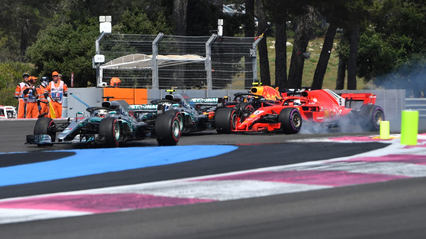CIRCUIT PAUL RICARD, FRANCE - JUNE 24: Lewis Hamilton (GBR) Mercedes-AMG F1 W09 EQ Power+ leads at