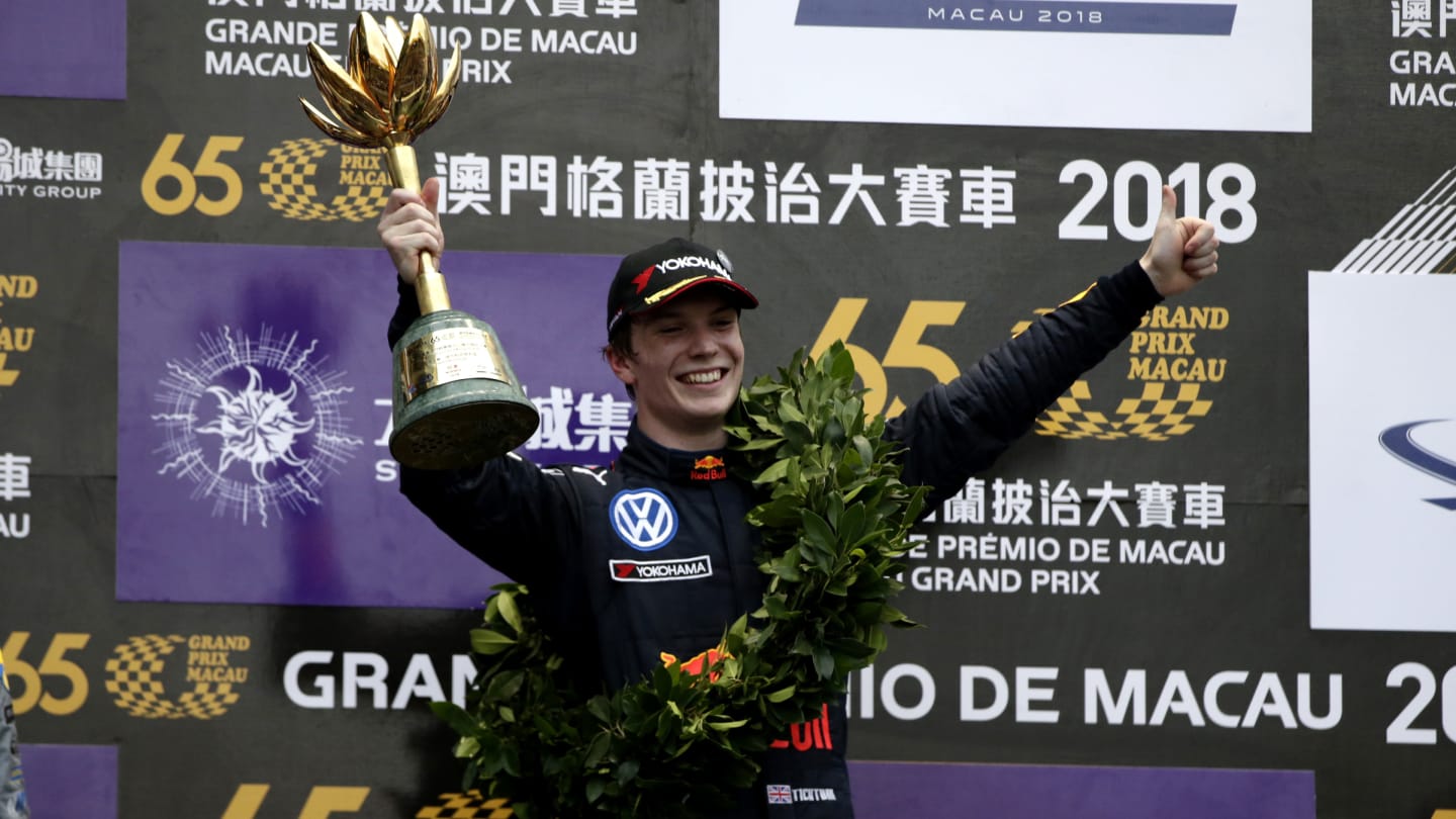 CIRCUITO DA GUIA, MACAU - NOVEMBER 18: Podium: Race winner Dan Ticktum, Motopark Academy during the