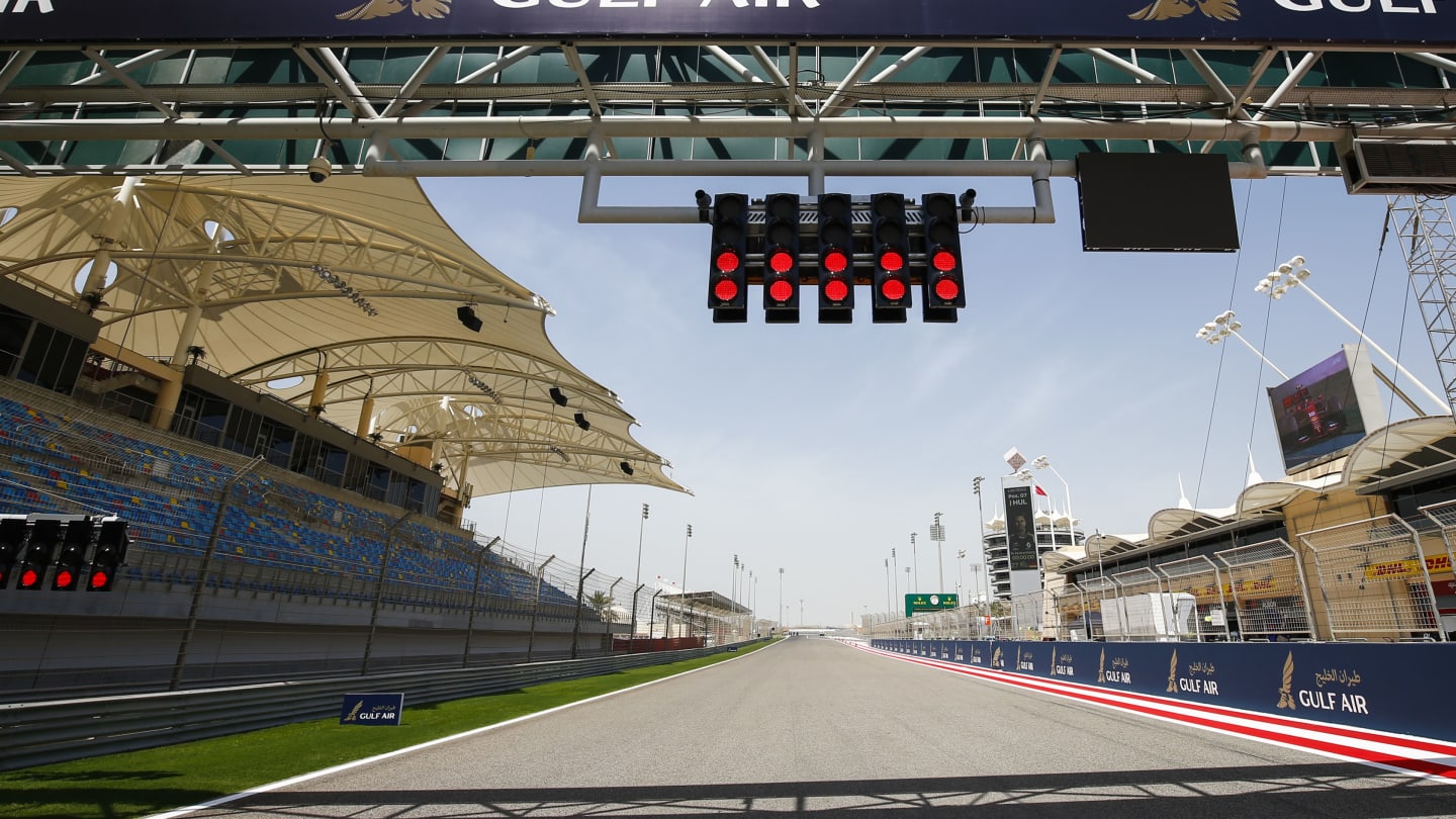 BAHRAIN INTERNATIONAL CIRCUIT, BAHRAIN - MARCH 28: Start/Finish Straight with lights during the