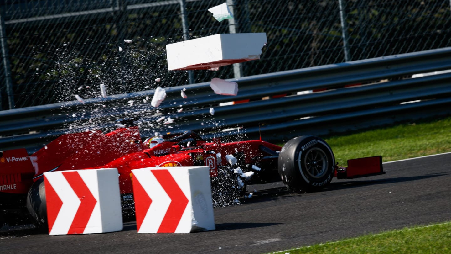 05 VETTEL Sebastian (ger), Scuderia Ferrari SF1000, brakes failure during the Formula 1 Gran Premio Heineken D’italia 2020, 2020 Italian Grand Prix, from September 4 to 6, 2020 on the Autodromo Nazionale di Monza, in Monza, near Milano, Italy - Photo Florent Gooden / DPPI