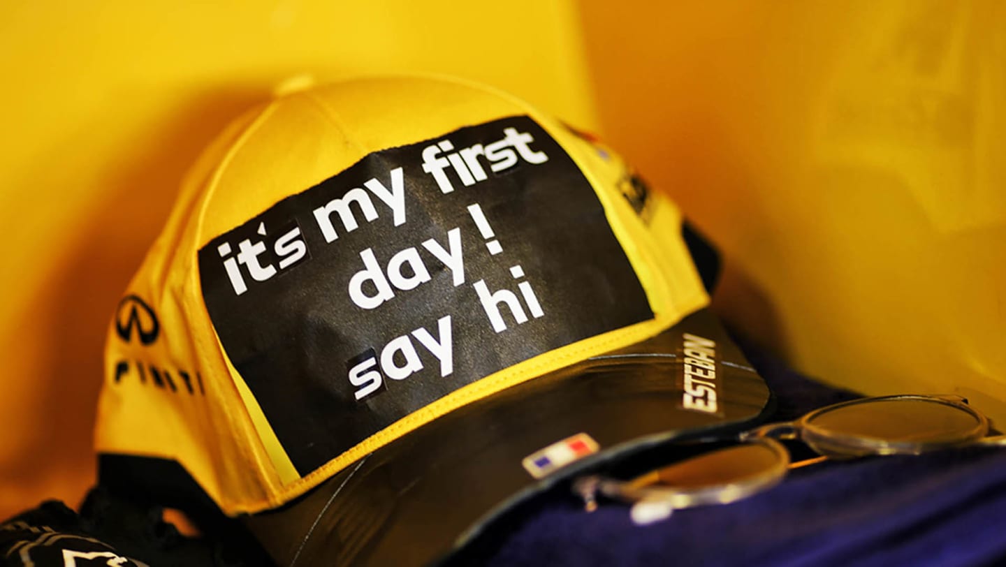 Cap worn by Esteban Ocon (FRA) Renault F1 Team.
03.12.2019. Formula 1 Testing, Yas Marina Circuit, Abu Dhabi, Tuesday.
 - www.xpbimages.com, EMail: requests@xpbimages.com Â© Copyright: Bearne / XPB Images