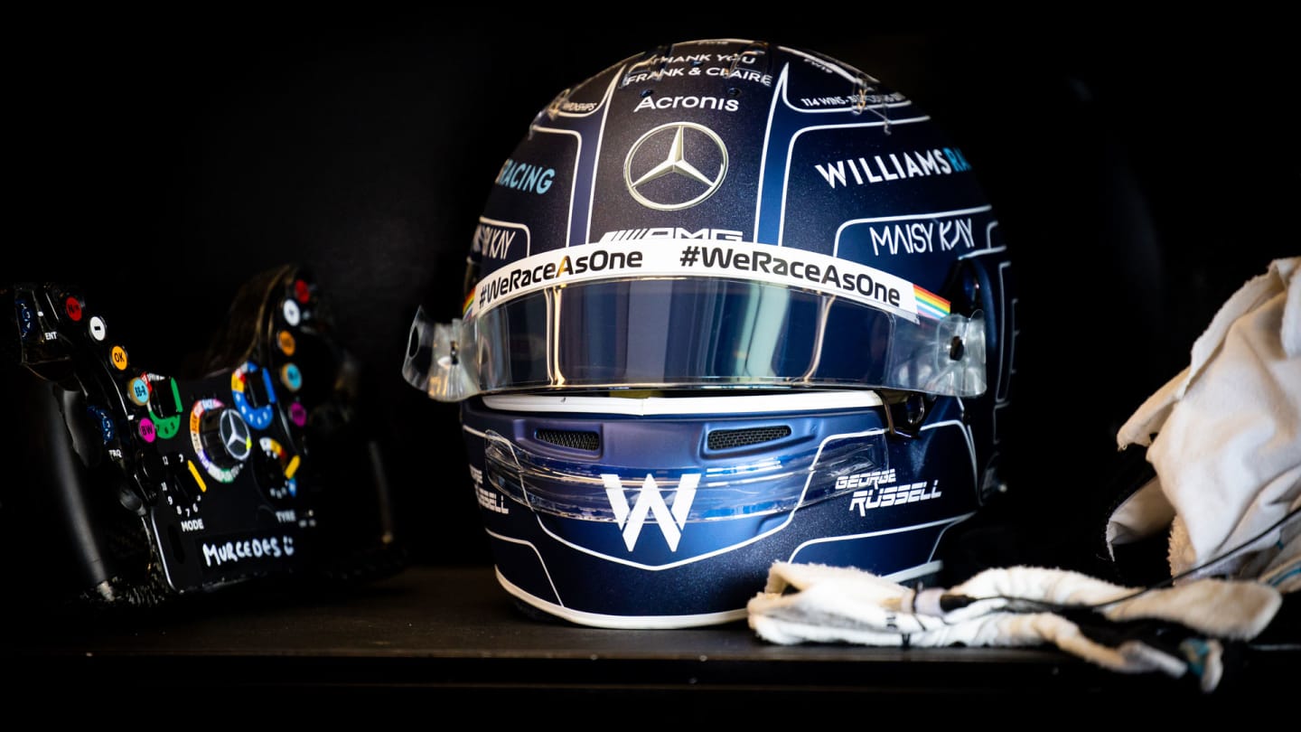 The helmet of George Russell (GBR) Williams Racing.
Abu Dhabi Grand Prix, Friday 11th December