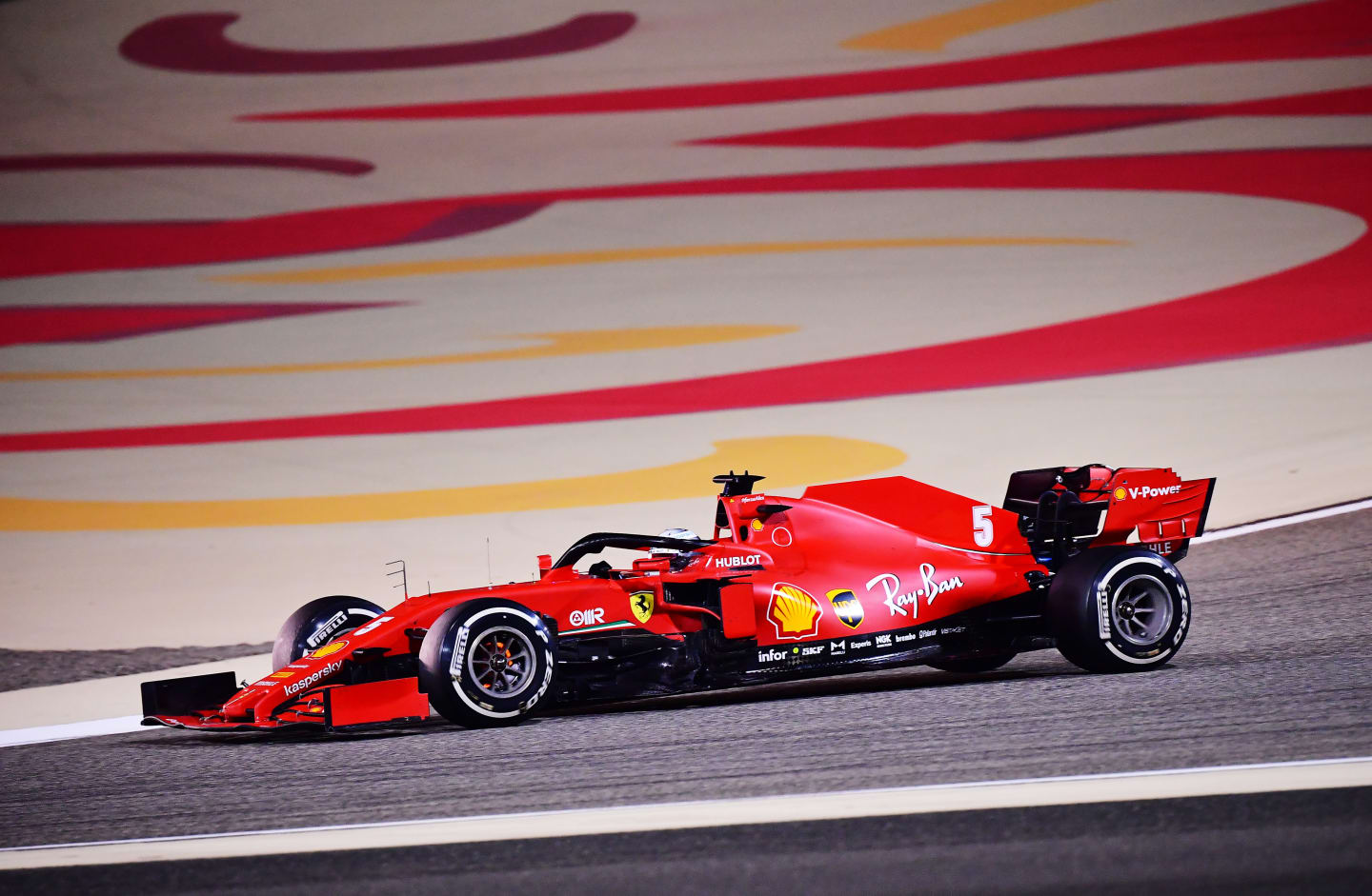 BAHRAIN, BAHRAIN - NOVEMBER 29: Sebastian Vettel of Germany driving the (5) Scuderia Ferrari SF1000