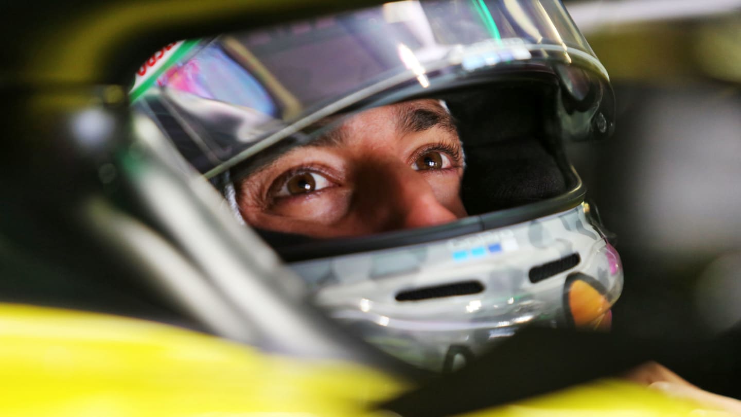 Daniel Ricciardo (AUS) Renault F1 Team RS20.
Portuguese Grand Prix, Friday 23rd October 2020.