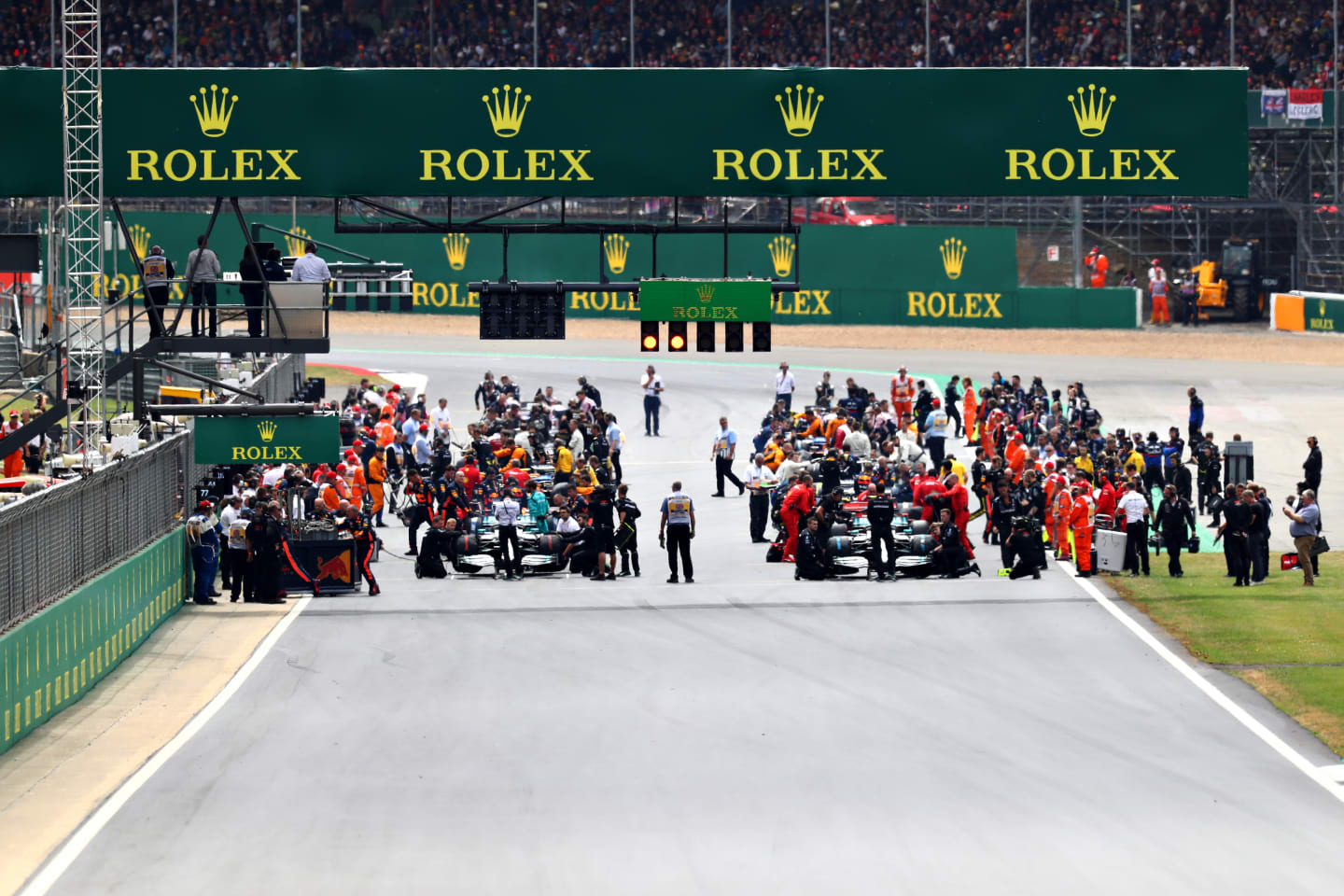 NORTHAMPTON, ENGLAND - JULY 14: A general view of the starting grid during the F1 Grand Prix of