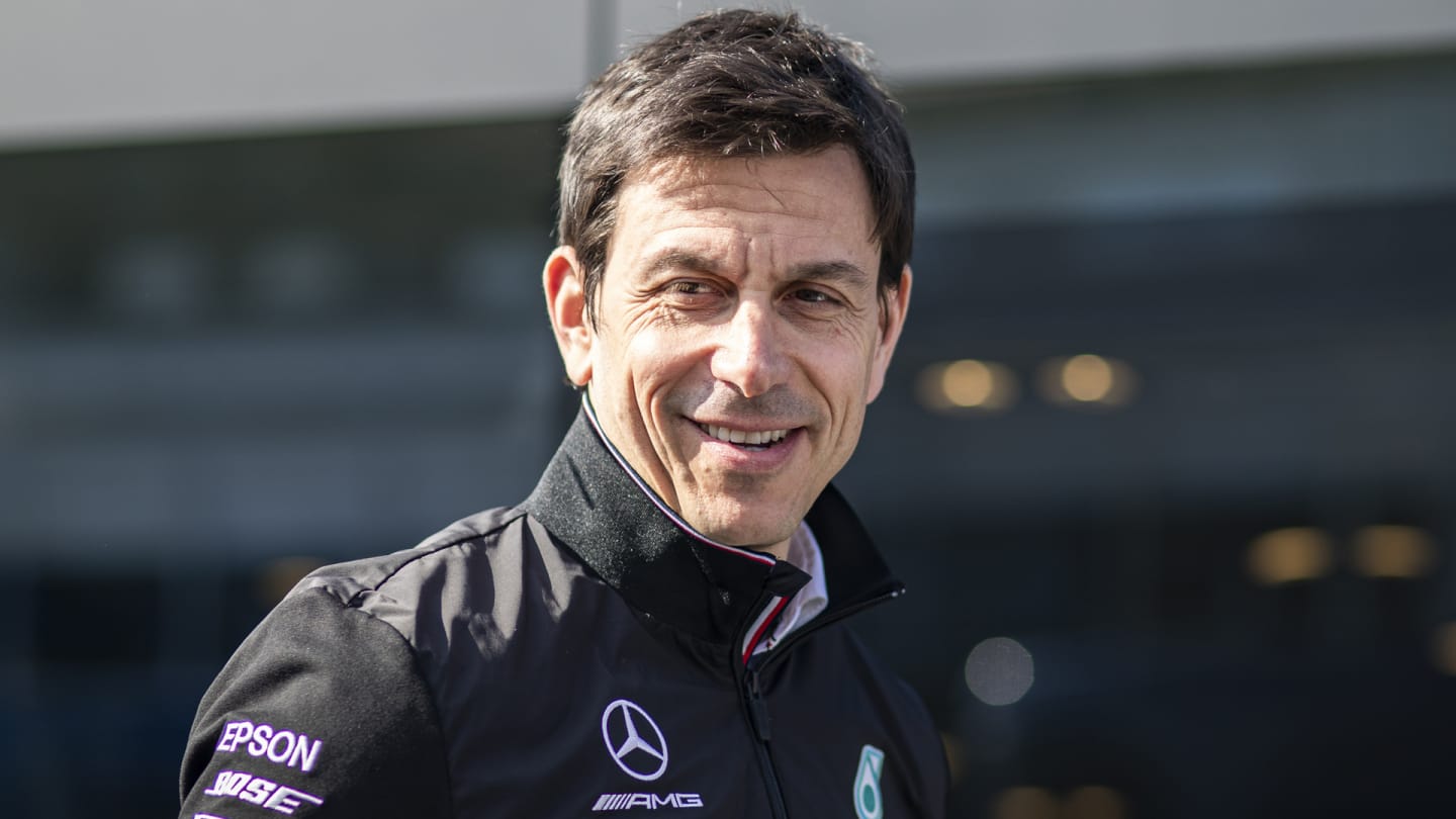 Mercedes boss Toto Wolff urges F1 to pull together amid coronavirus shutdown Formula 1