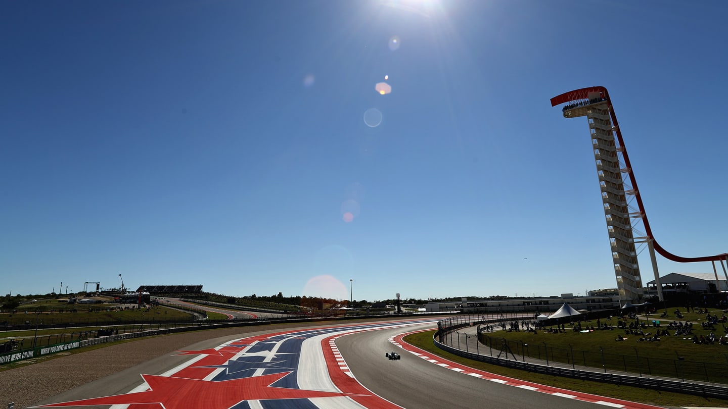AUSTIN, TX - OCTOBER 21: Nico Rosberg of Germany driving the (6) Mercedes AMG Petronas F1 Team