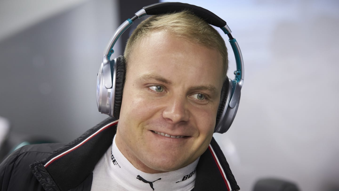 AUTóDROMO JOSé CARLOS PACE, BRAZIL - NOVEMBER 09: Valtteri Bottas, Mercedes AMG F1 during the