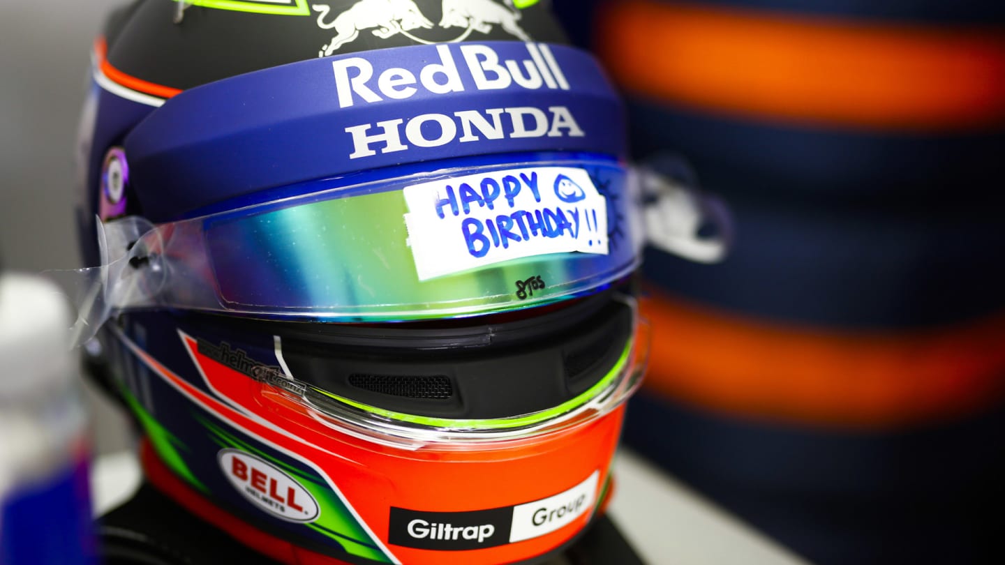 A birthday message on the visor of Brendon Hartley, Toro Rosso during the Brazilian GP on November 10, 2018 in Autodromo Jose Carlos Pace, Brazil. (Photo by Andy Hone / LAT Images)