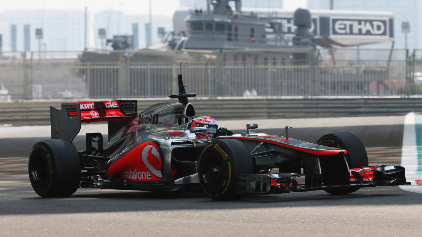 Kevin Magnussen (DEN) McLaren MP4-27.
Formula One Young Drivers Test, Day One, Yas Marina Circuit,