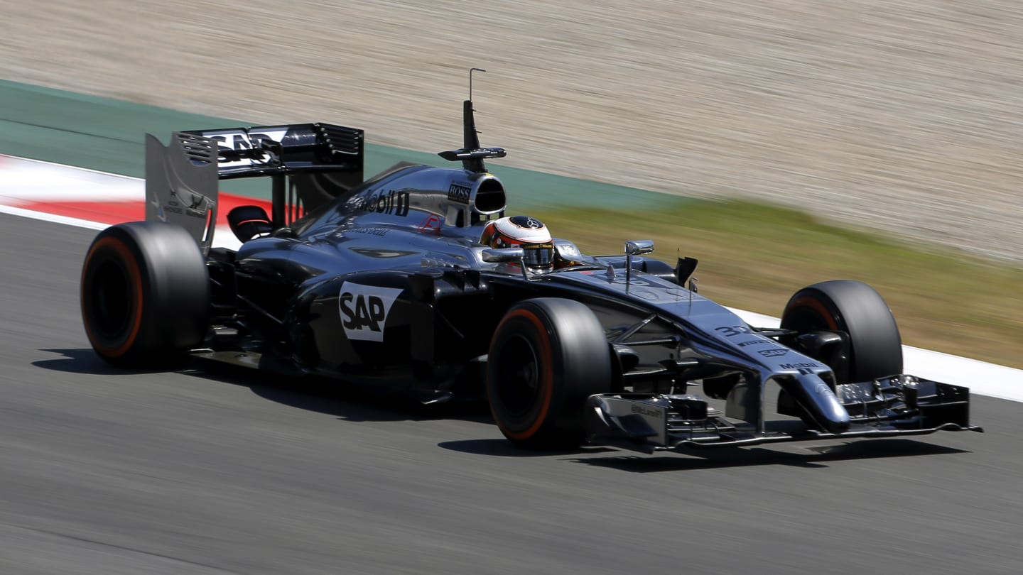 www.sutton-images.com

Stoffel Vandoorne (BEL) McLaren MP4-29.
Formula One Testing, Day Two,