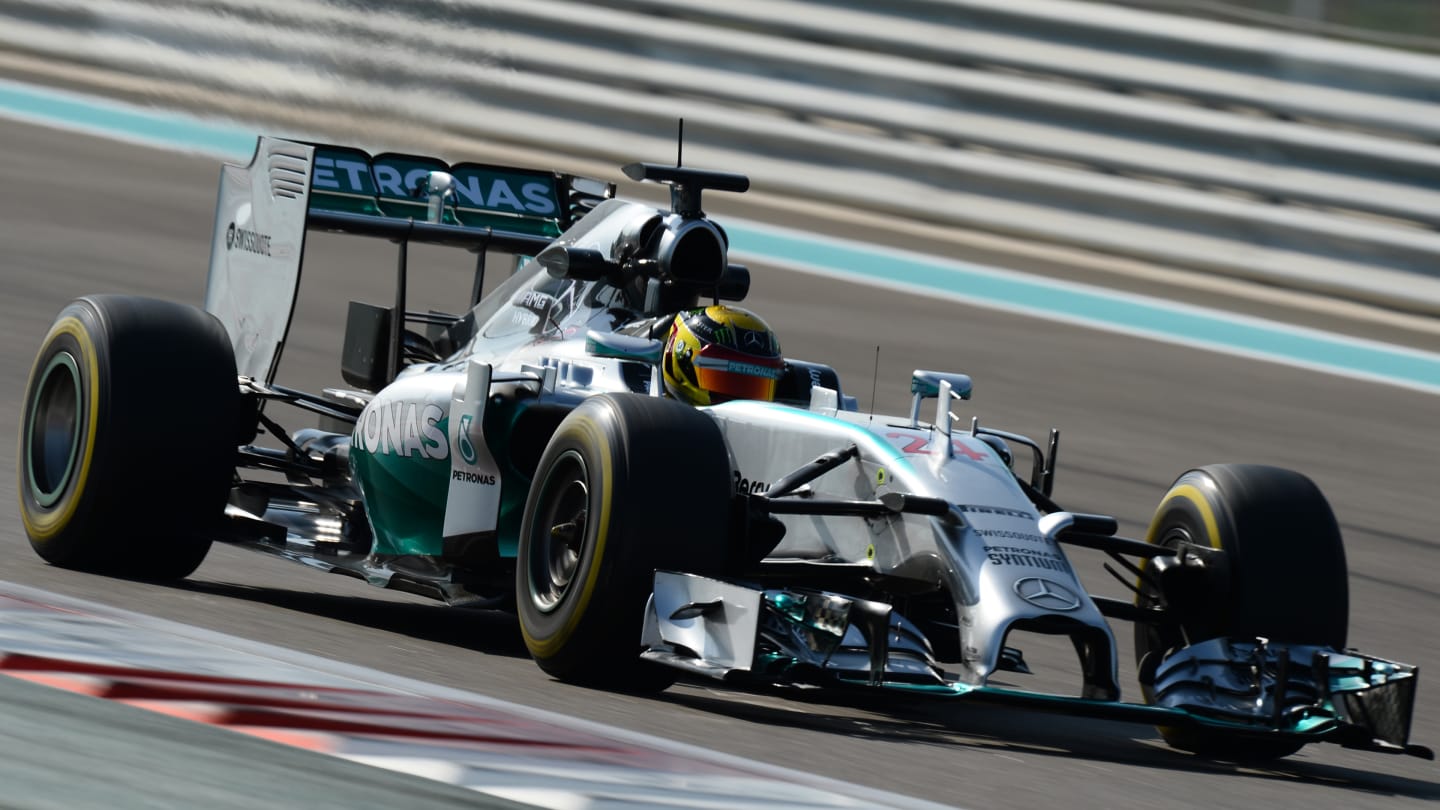 www.sutton-images.com

Pascal Wehrlein (GER) Mercedes AMG F1 W05.
Formula One Testing, Yas Marina
