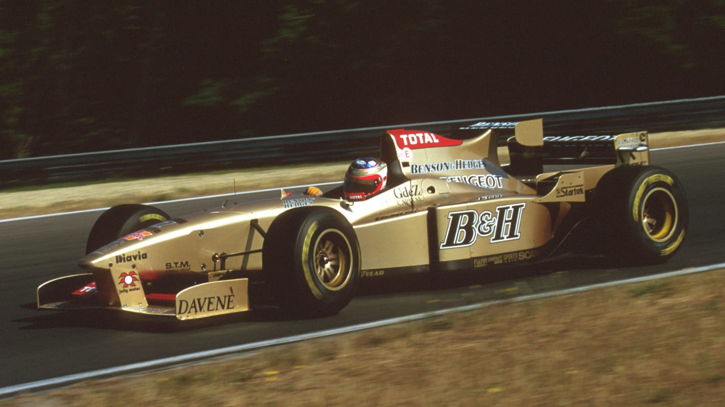 Rubens Barrichello (Jordan 196 Peugeot) 6th position. 1996 Hungarian Grand Prix. © LAT Photographic