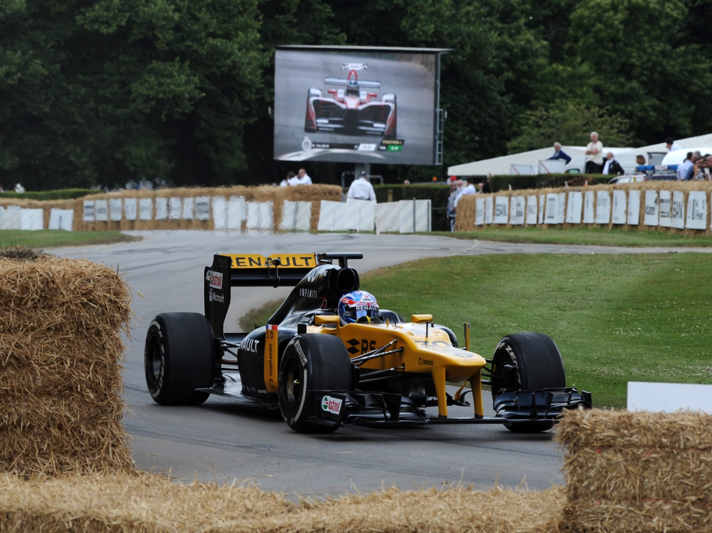www.sutton-images.com Jolyon Palmer (GBR) Renault at Goodwood Festival of Speed, Goodwood, England, 30 June - 2 July 2017. © Sutton Images