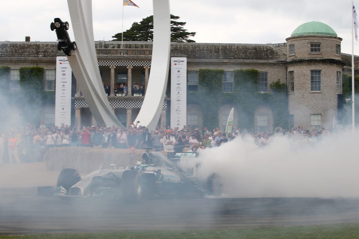 www.sutton-images.com Valtteri Bottas (FIN) Mercedes AMG F1 W05 burn out at Goodwood Festival of Speed, Goodwood, England, 30 June - 2 July 2017. © Sutton Images