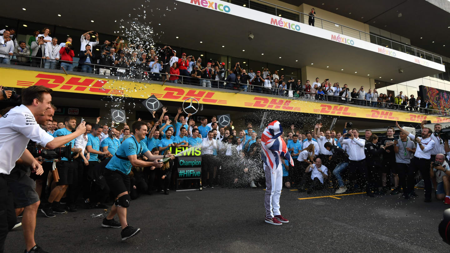 www.sutton-images.com

Lewis Hamilton, Mercedes-AMG F1 W09 EQ Power+ celebrates with the team at Formula One World Championship, Rd19, Mexican Grand Prix, Race, Circuit Hermanos Rodriguez, Mexico City, Mexico, Sunday 28 October 2018.
