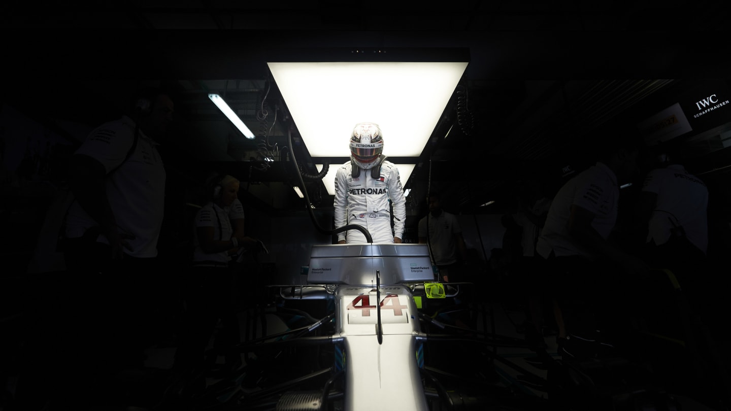 SOCHI AUTODROM, RUSSIAN FEDERATION - SEPTEMBER 29: Lewis Hamilton, Mercedes AMG F1 during the Russian GP at Sochi Autodrom on September 29, 2018 in Sochi Autodrom, Russian Federation. (Photo by Steve Etherington / LAT Images)