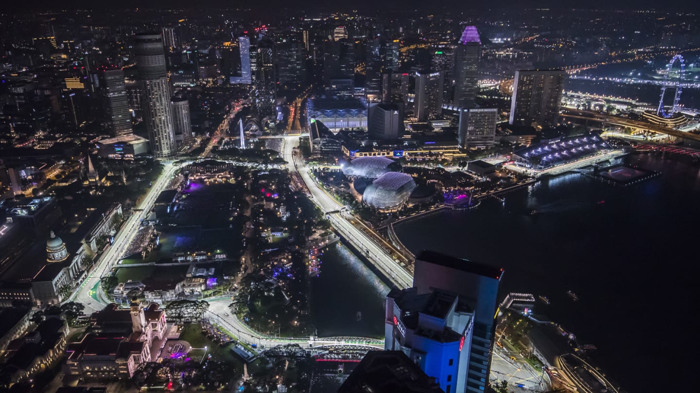 SINGAPORE STREET CIRCUIT, SINGAPORE - SEPTEMBER 14: An aerial view of the floodlit circuit during the Singapore GP at Singapore Street Circuit on September 14, 2018 in Singapore Street Circuit, Singapore. (Photo by Sam Bloxham / LAT Images)