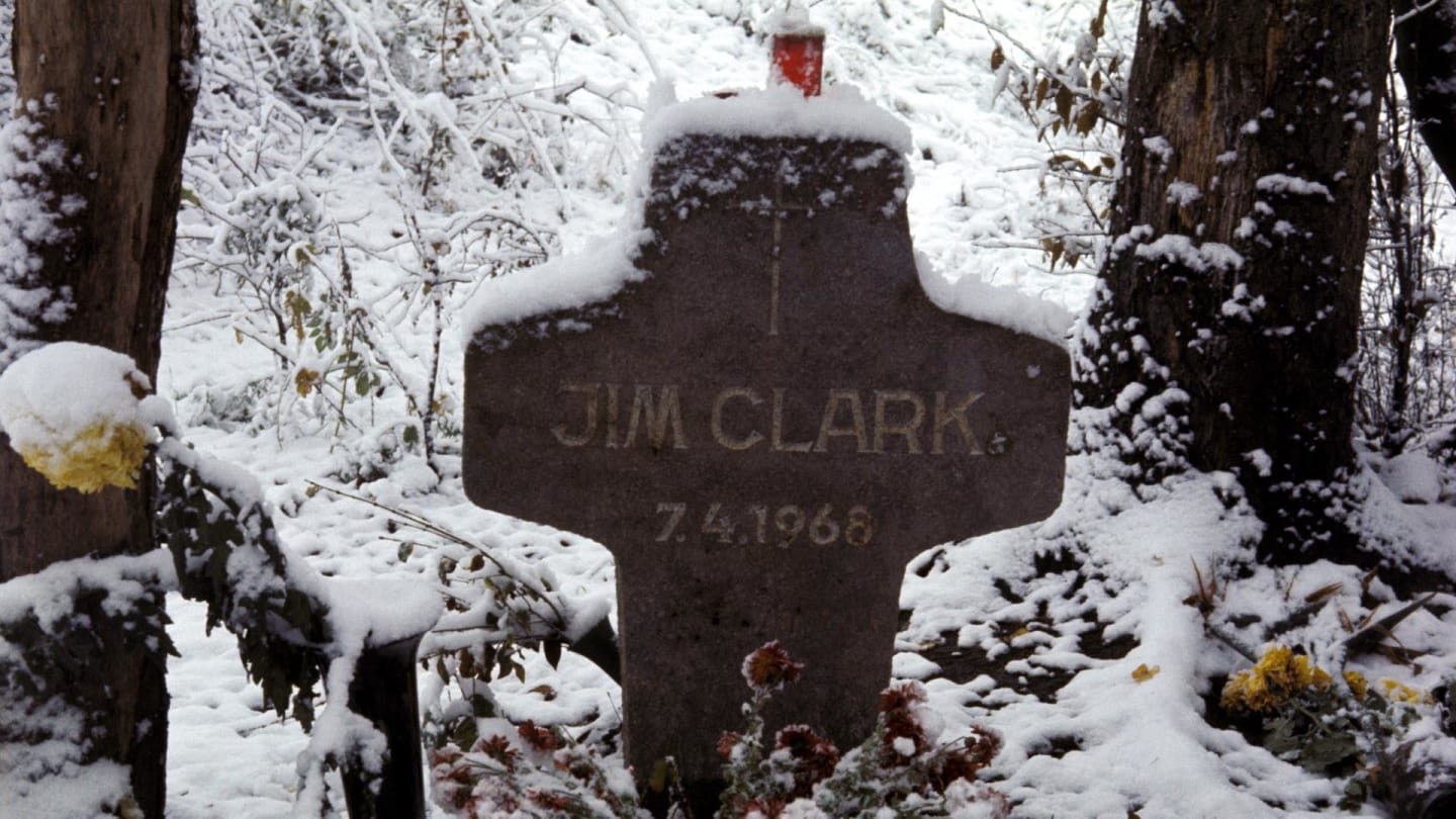 The trackside memorial to Jim Clark (GBR), killed in an early season Formula 2 race at Hockenheim