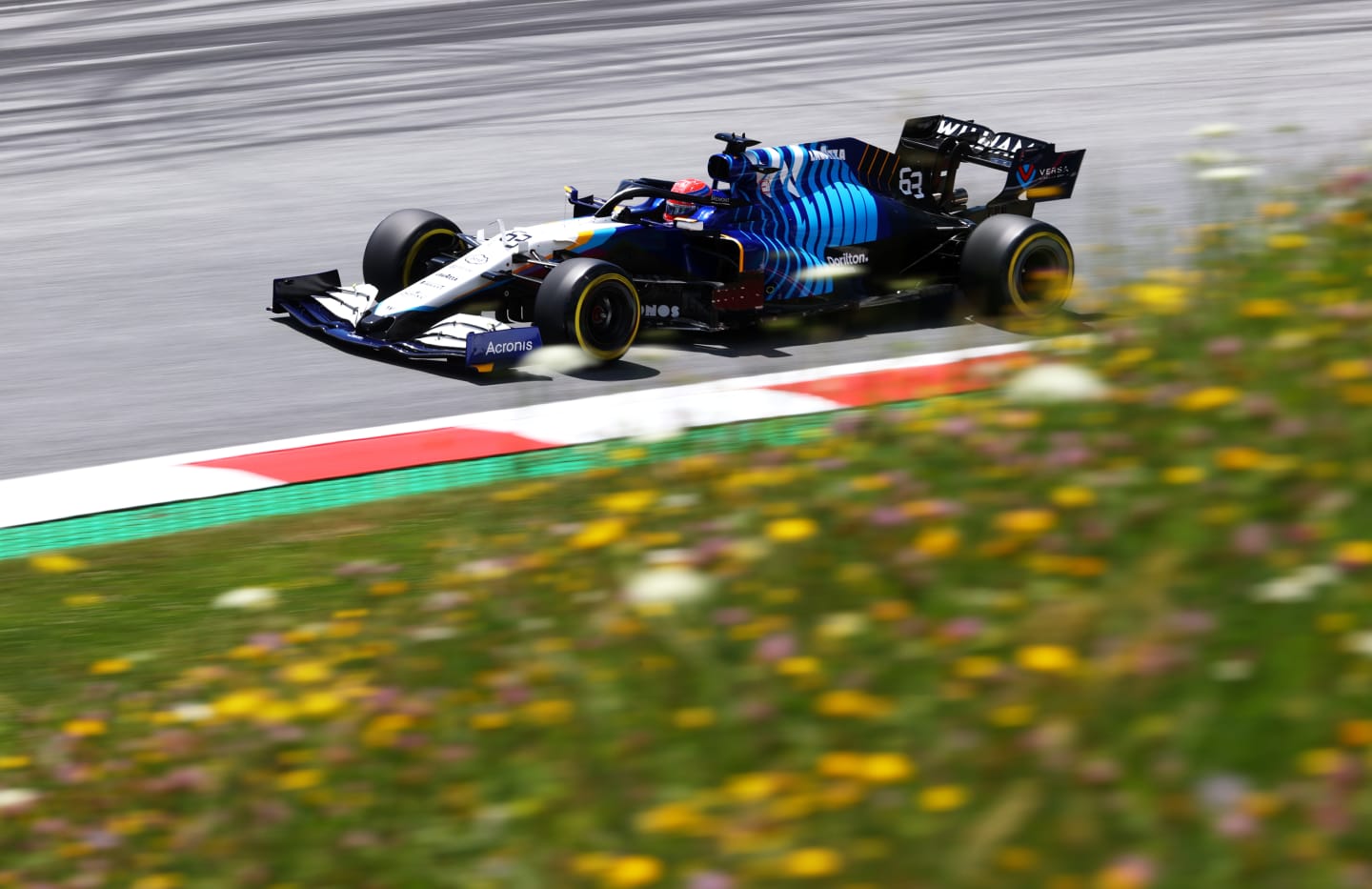 SPIELBERG, AUSTRIA - JUNE 26: George Russell of Great Britain driving the (63) Williams Racing FW43B Mercedes on track during final practice ahead of the F1 Grand Prix of Styria at Red Bull Ring on June 26, 2021 in Spielberg, Austria. (Photo by Clive Rose/Getty Images)