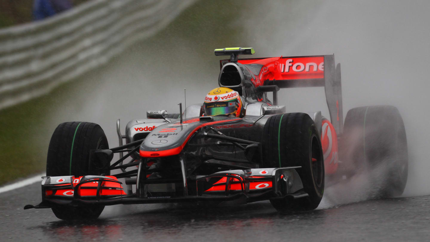 Lewis Hamilton (GBR) McLaren MP4/25.
Formula One World Championship, Rd 16, Japanese Grand Prix,