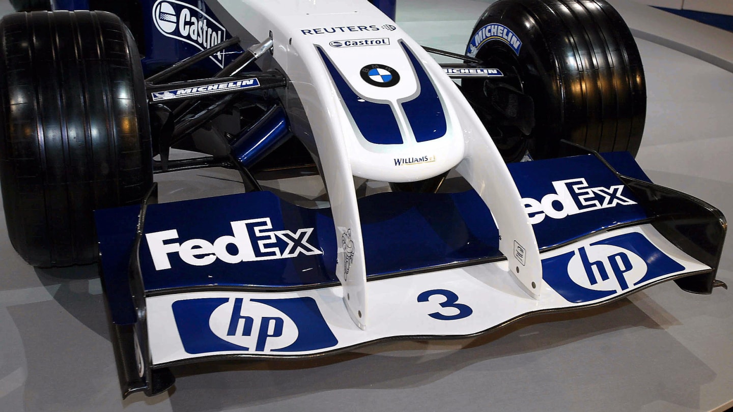 Williams BMW FW26 front wing detail. Williams Launch, Valencia, Spain, 5 January 2004. © Sutton Motorsport Images