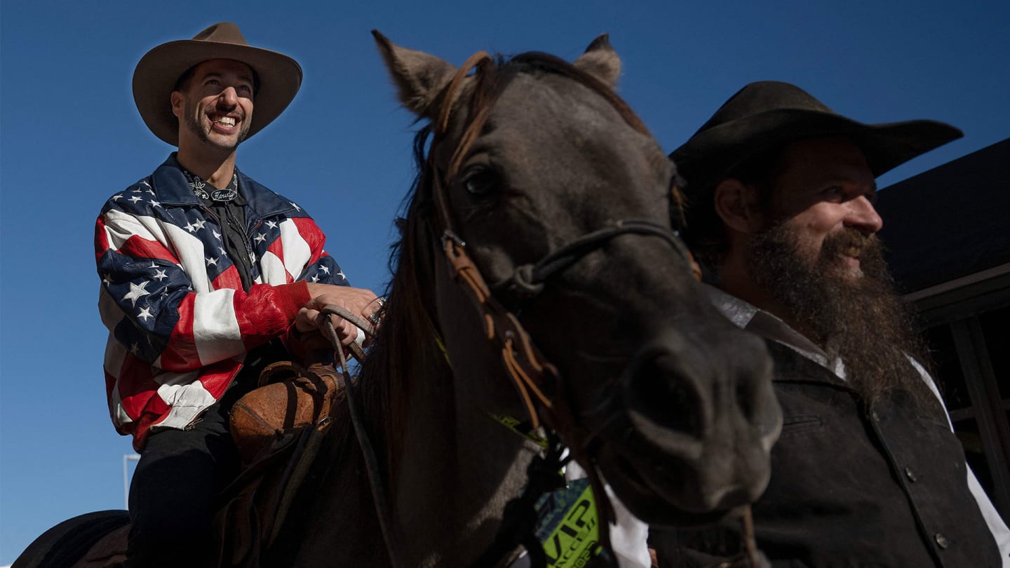 Ricciardo on a horse.jpg