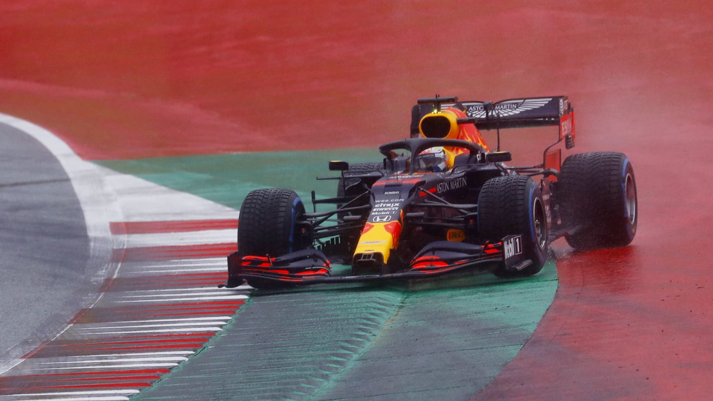 Formula One F1 - Steiermark Grand Prix - Red Bull Ring, Spielberg, Styria, Austria - July 11, 2020
Red Bull's Max Verstappen spins during qualifying, following the resumption of F1 after the outbreak of the coronavirus disease (COVID-19)
 REUTERS/Leonhard Foeger/Pool