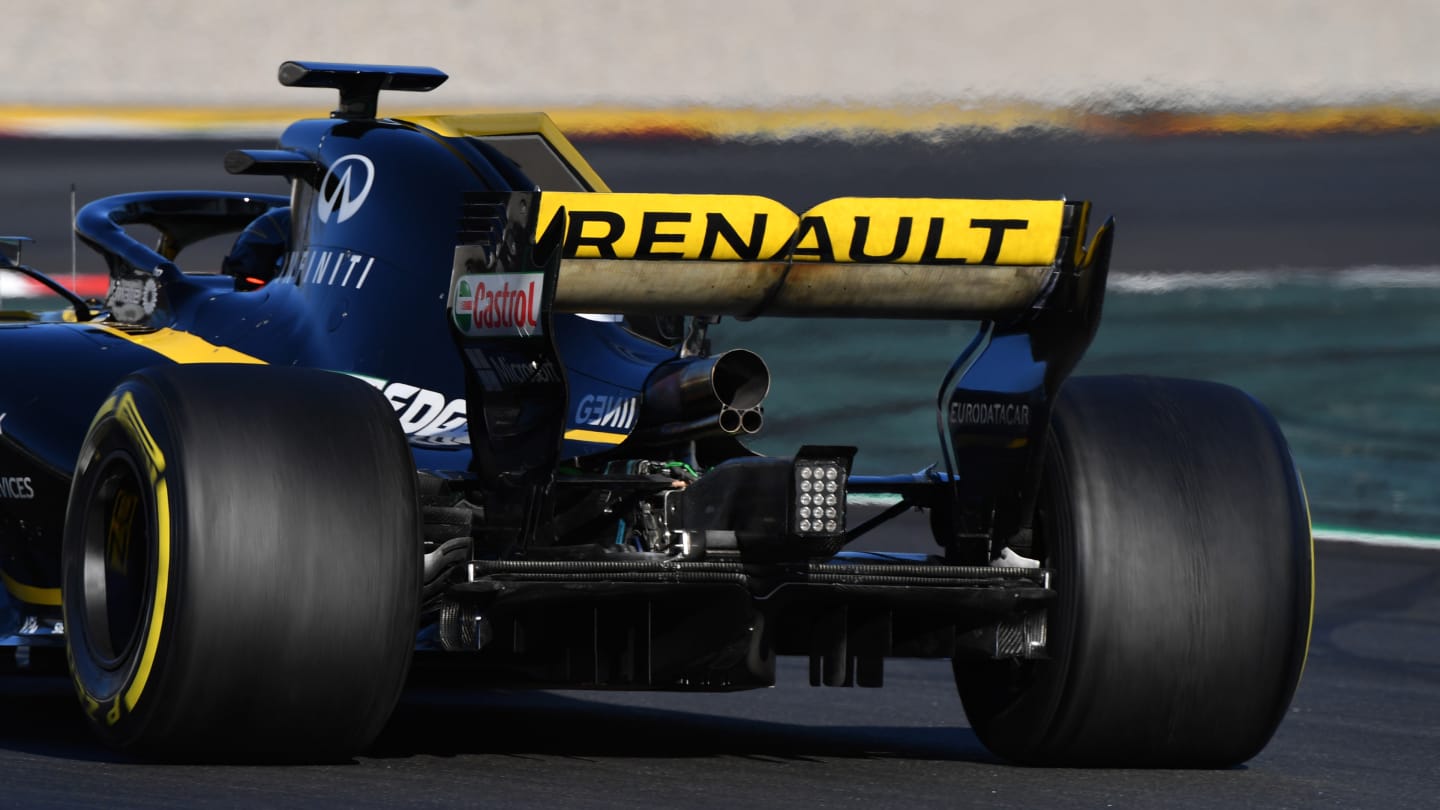 Renault's exhaust layout as seen in real life. © Sutton Images