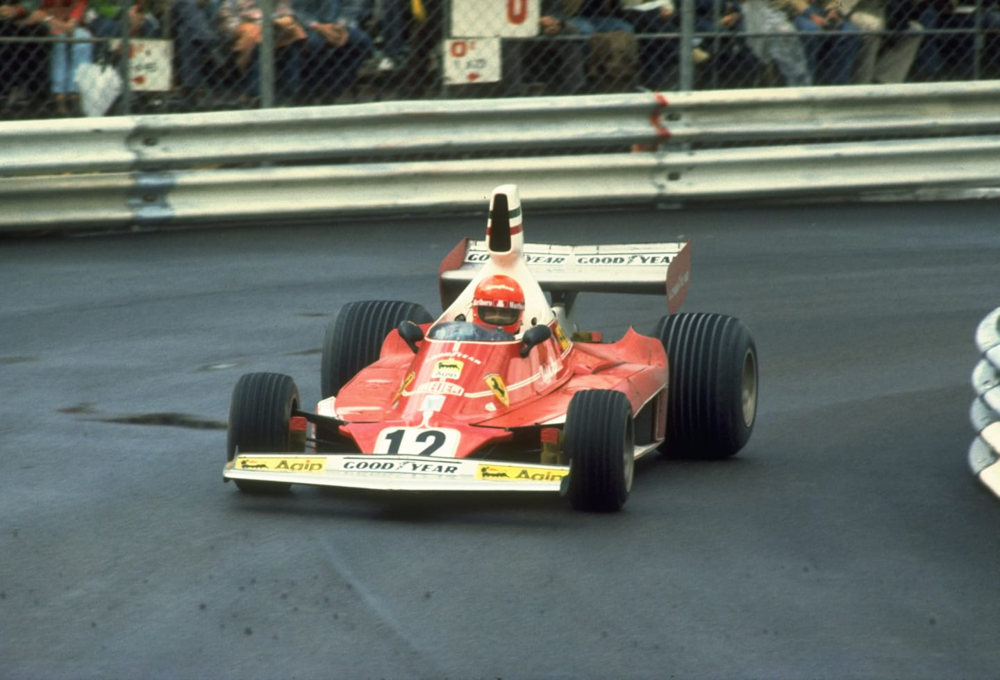 1975:  Niki Lauda of Austria in action in his Scuderia Ferrari during the Monaco Grand Prix at the