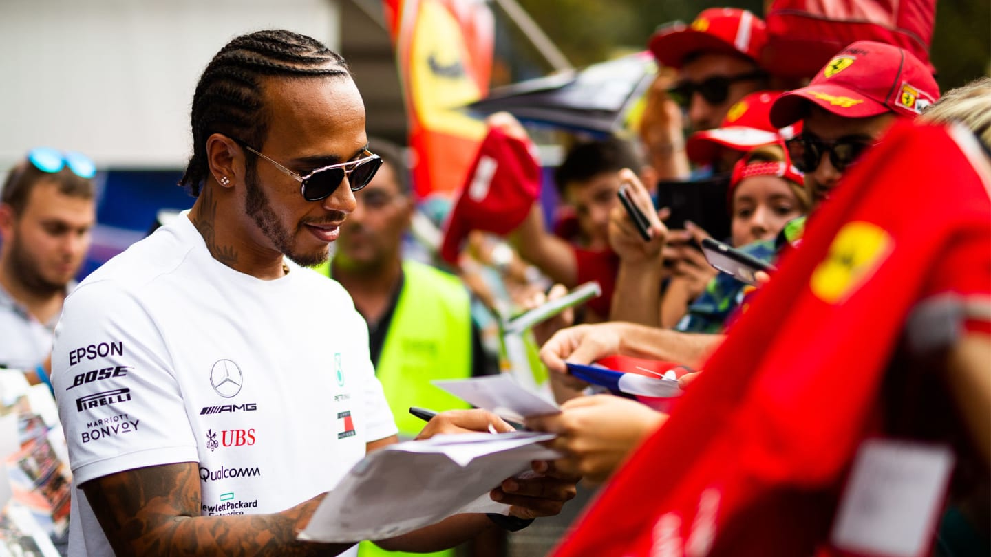 Lewis Hamilton, Ferrari fans