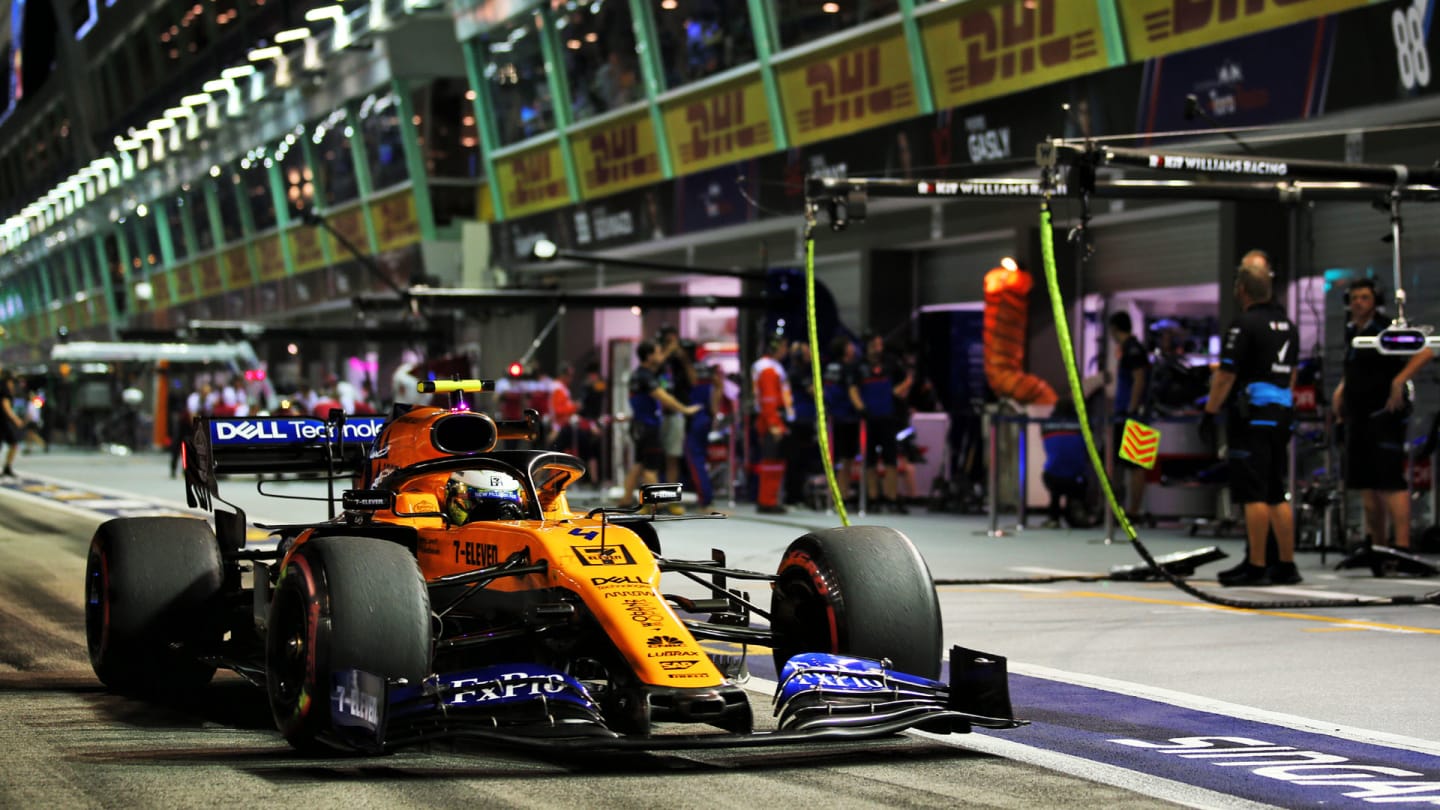 Lando Norris (GBR) McLaren MCL34.
20.09.2019. Formula 1 World Championship, Rd 15, Singapore Grand Prix, Marina Bay Street Circuit, Singapore, Practice Day.
- www.xpbimages.com, EMail: requests@xpbimages.com - copy of publication required for printed pictures. Every used picture is fee-liable. © Copyright: Batchelor / XPB Images
