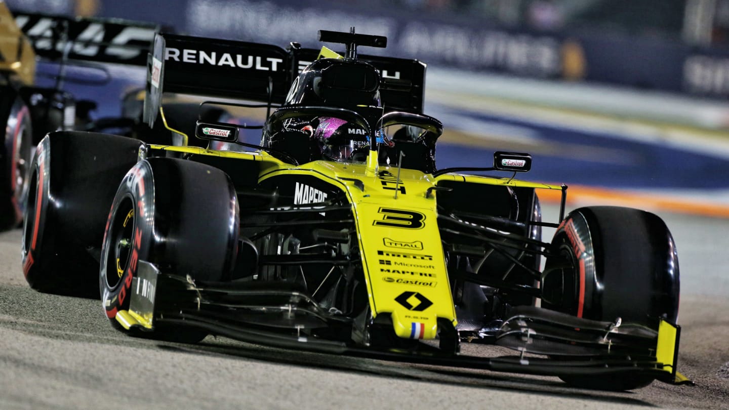 Nico Hulkenberg (GER) Renault F1 Team RS19.
21.09.2019. Formula 1 World Championship, Rd 15, Singapore Grand Prix, Marina Bay Street Circuit, Singapore, Qualifying Day.
- www.xpbimages.com, EMail: requests@xpbimages.com - copy of publication required for printed pictures. Every used picture is fee-liable. © Copyright: Moy / XPB Images
