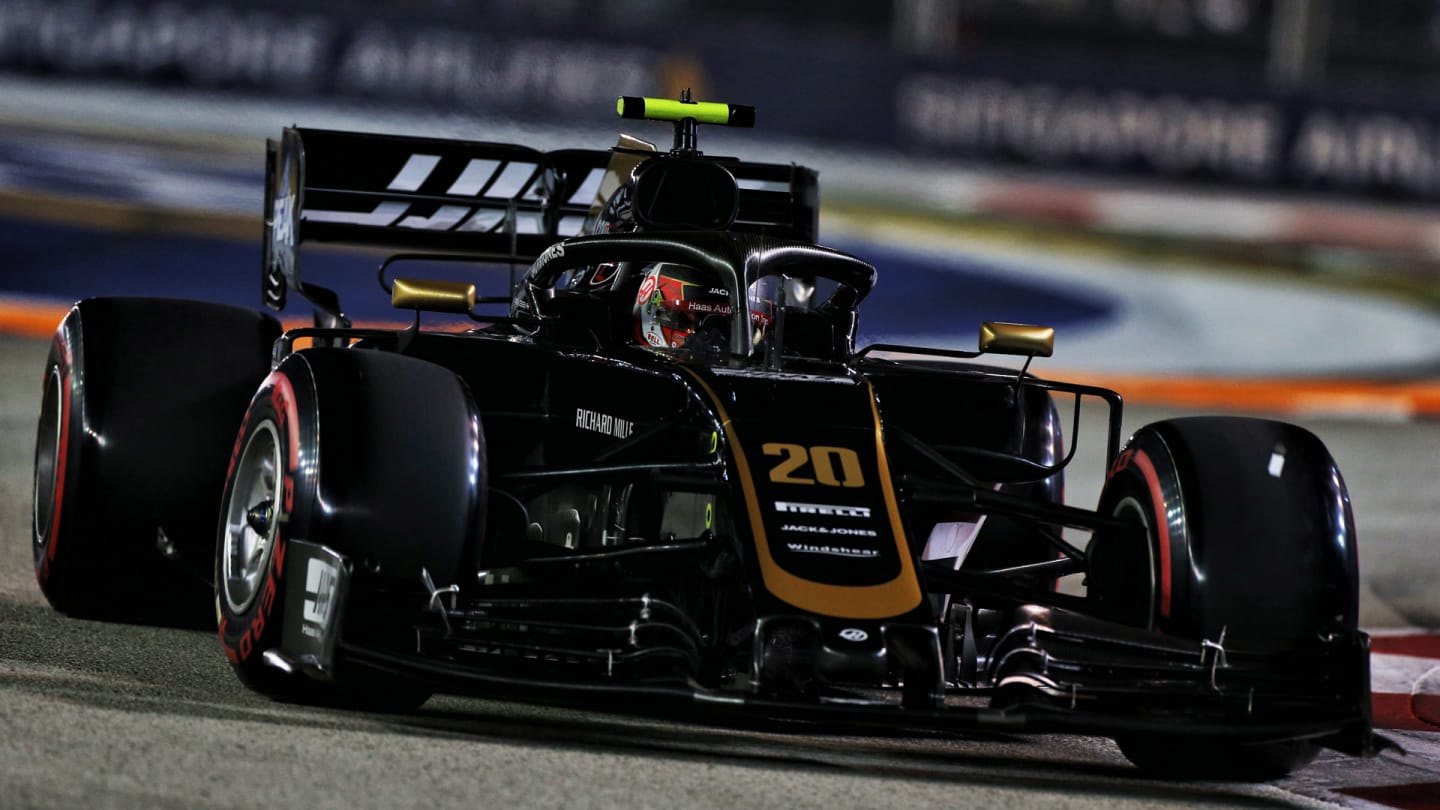 Kevin Magnussen (DEN) Haas VF-19.
21.09.2019. Formula 1 World Championship, Rd 15, Singapore Grand Prix, Marina Bay Street Circuit, Singapore, Qualifying Day.
- www.xpbimages.com, EMail: requests@xpbimages.com - copy of publication required for printed pictures. Every used picture is fee-liable. © Copyright: Moy / XPB Images