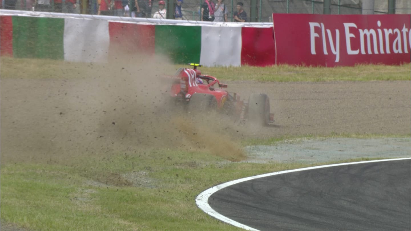 FP3: Raikkonen takes a trip through the gravel after running wide 
